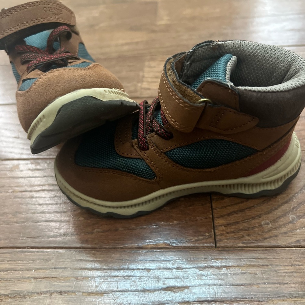 Osh Kosh B’gosh Boys Boots Size 7